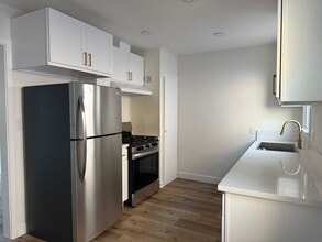 415 S Main St in Burbank, CA - Building Photo - Building Photo