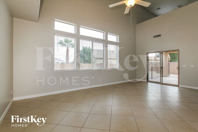 15809 N 156th Ct in Surprise, AZ - Building Photo - Building Photo