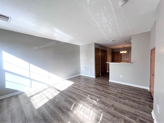 property at 409A Oxford St