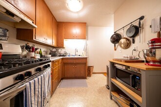 3235 S 39th Ave in Minneapolis, MN - Building Photo - Building Photo