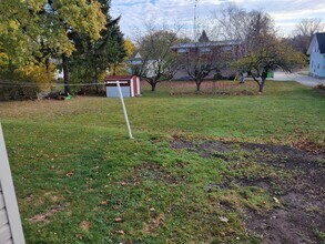 444 N Henninger St, Unit 444 in Mayville, WI - Foto de edificio - Building Photo