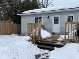 304 Little Ave in Barrie, ON - Building Photo