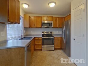 19595 E Amherst Dr in Aurora, CO - Building Photo - Building Photo