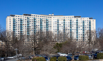 Grosvenor Park II Apartments