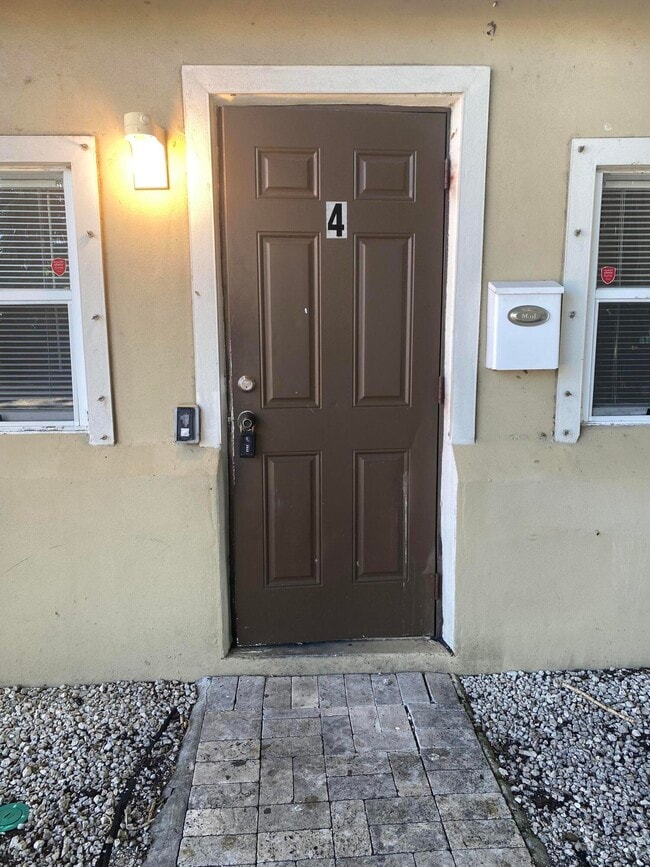 508 57th St in West Palm Beach, FL - Building Photo - Building Photo