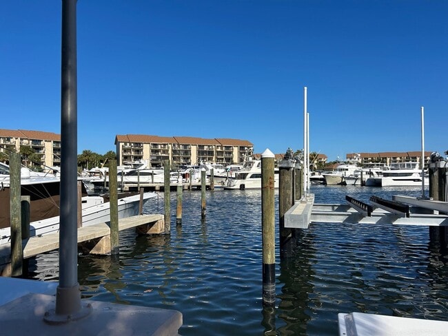 2601 Marina Isle Way in Jupiter, FL - Building Photo - Building Photo