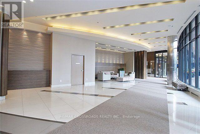18-2218 Harbour St in Toronto, ON - Building Photo - Building Photo