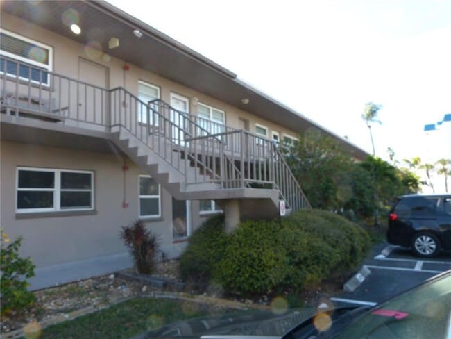 2 Causeway Blvd in Dunedin, FL - Building Photo - Building Photo