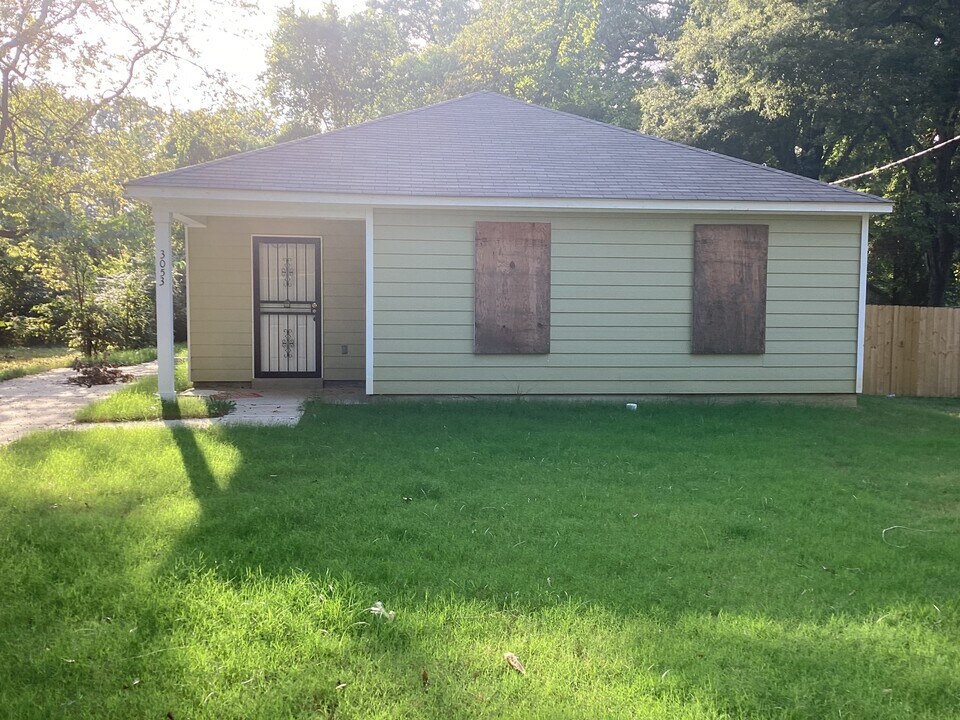 4483 Sunny View Dr in Memphis, TN - Building Photo