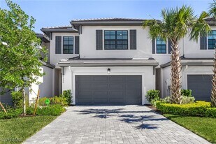 7596 Morgan Way in Naples, FL - Building Photo