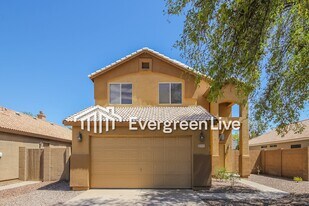 8032 W Preston Ln in Phoenix, AZ - Building Photo