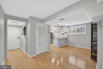 420 16th St SE in Washington, DC - Building Photo - Building Photo