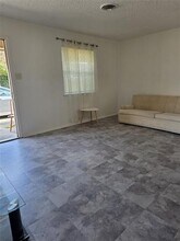 990 Shady Brook Dr in Grapevine, TX - Building Photo - Building Photo