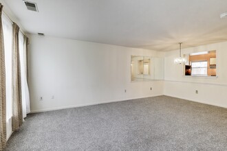11914 Filly Ln in North Potomac, MD - Building Photo - Building Photo