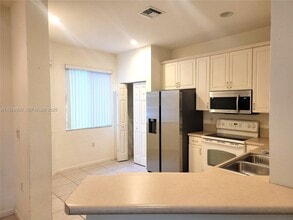 2513 Stockbridge Square SW in Vero Beach, FL - Building Photo - Building Photo