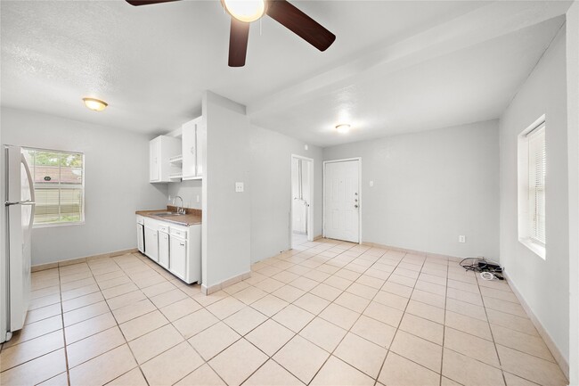 property at 806 3rd Ave N