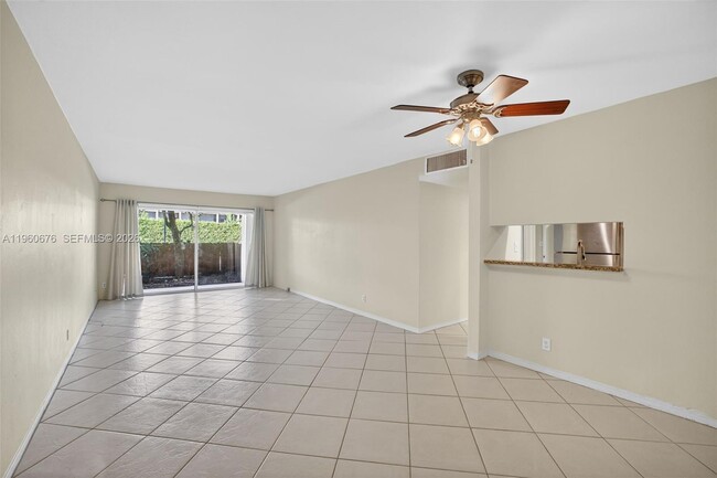 1700 SE 15th St in Fort Lauderdale, FL - Building Photo - Building Photo