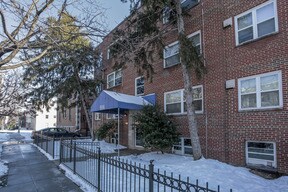 810 Longfellow Street NW in Washington, DC - Building Photo - Building Photo