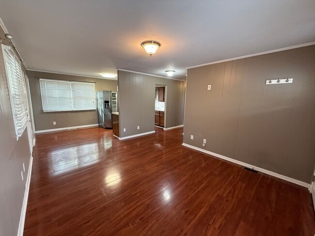 102 Locust St in Kuttawa, KY - Building Photo - Building Photo