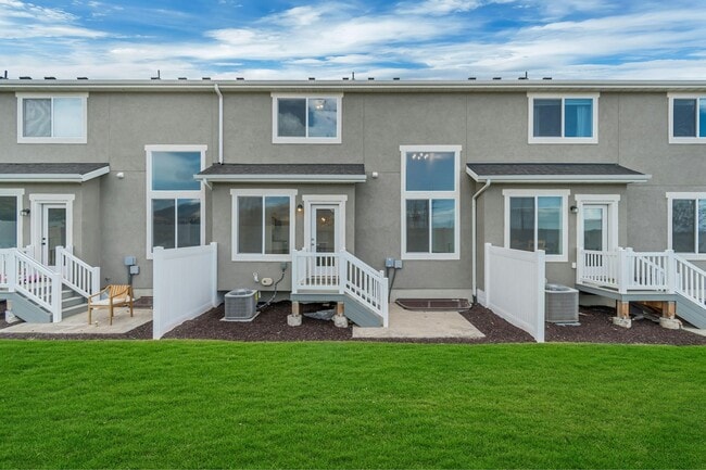 672 S 4500 S in Mapleton, UT - Building Photo - Building Photo
