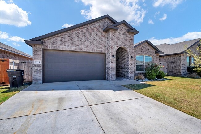 property at 3119 Mearns Ct