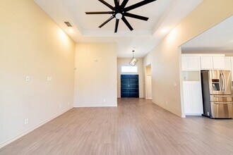 120 Tranquilo Dr in Laredo, TX - Building Photo - Building Photo