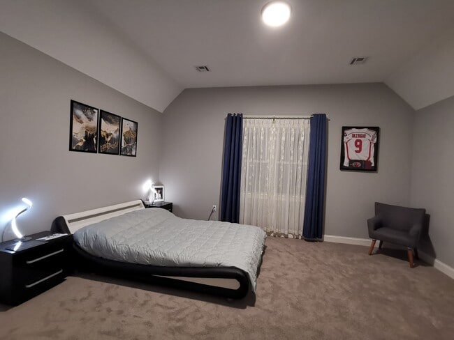 868 Washington St in Norwood, MA - Foto de edificio - Building Photo