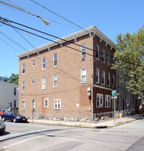 119 Sherman Ave in Jersey City, NJ - Building Photo - Building Photo