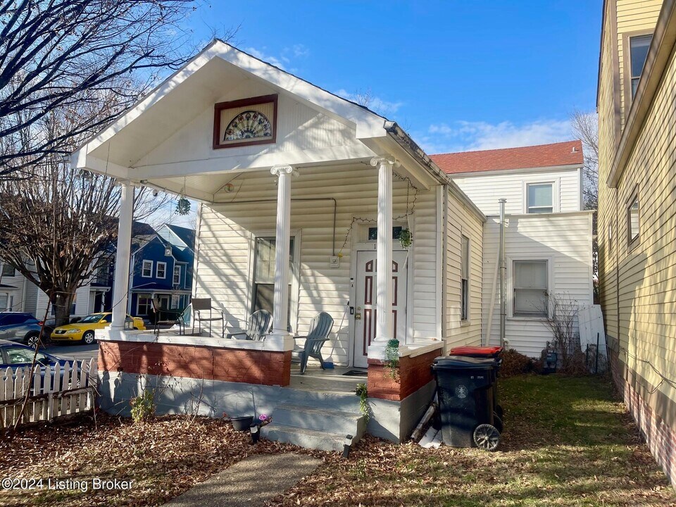 1501 E Breckinridge St in Louisville, KY - Building Photo