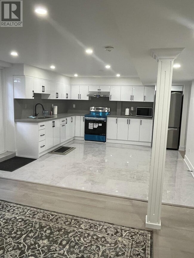 property at 55 Glenthorne Dr