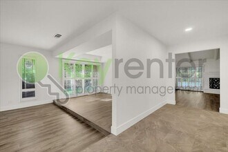 304 Diamond Oaks Rd in Roseville, CA - Building Photo - Building Photo