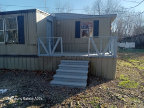 90 Dorothy Ln in Hartsville, TN - Building Photo - Building Photo