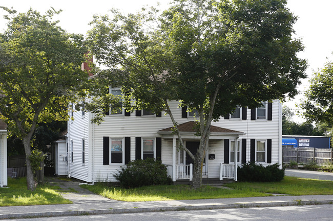 335 Washington St in Abington, MA - Building Photo - Building Photo