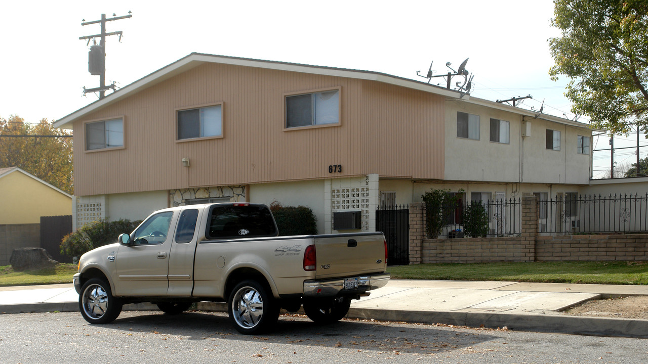 673 S Eremland Dr in Covina, CA - Building Photo