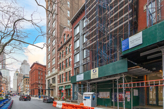 170 Duane St in New York, NY - Foto de edificio - Building Photo