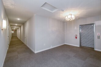 The Willow, Lot 158 in Iowa City, IA - Foto de edificio - Interior Photo