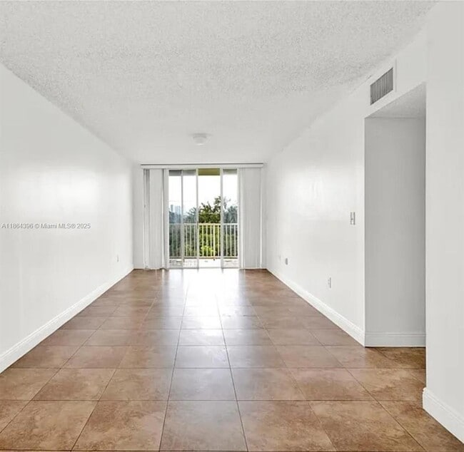 616 NW 26th Ave in Miami, FL - Building Photo - Building Photo