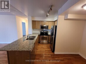 761 Bay St. in Toronto, ON - Building Photo - Building Photo