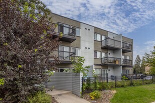 Sitro in Calgary, AB - Building Photo