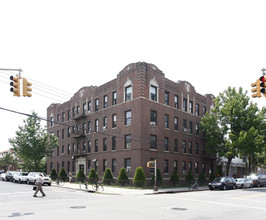 Sirkus Arms in Brooklyn, NY - Building Photo - Building Photo