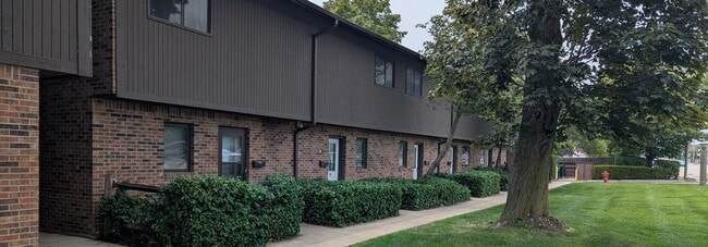 Colonial Apartments