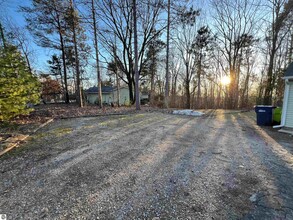 3601 Lookout Point in Traverse City, MI - Building Photo - Building Photo