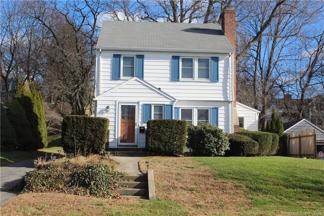 property at 21 Ludlow Manor