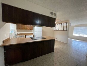 4542 E Southern Ave in Phoenix, AZ - Building Photo - Building Photo