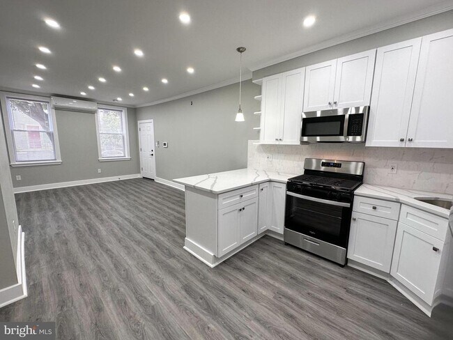 property at 1341 N 2nd St