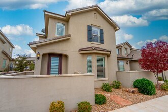 3665 S Sochi Ln in Saint George, UT - Building Photo - Building Photo