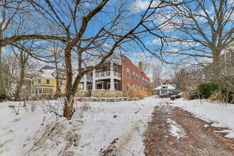 945 Woodruff Place Middle Dr in Indianapolis, IN - Building Photo - Building Photo