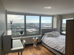 3550 N Lake Shore Dr, Unit 1213 in Chicago, IL - Building Photo - Building Photo