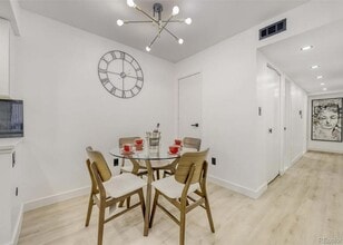 4400 S Quebec St, Unit W 106 in Denver, CO - Foto de edificio - Building Photo