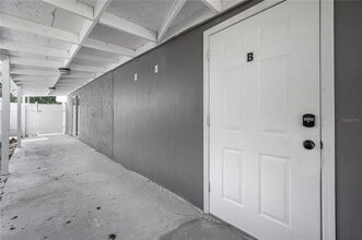6914 N Orleans Ave in Tampa, FL - Building Photo - Building Photo